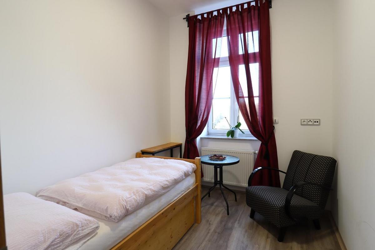 Penzion U Hlavacku Horažďovice Kültér fotó